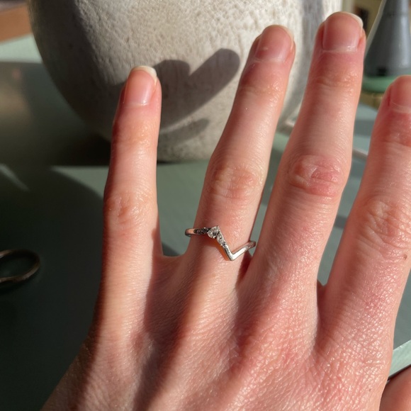 14k White Gold Diamond Engagement Ring and Wedding Band Set - Picture 5 of 10